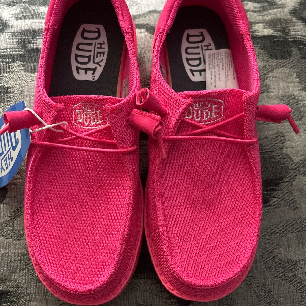 Brand new Hey Dude